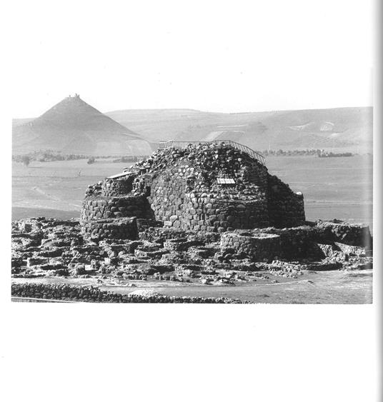 Architetture di pietra. Fotografie della Sardegna nuragica. Ediz. illustrata - Gianni Berengo Gardin,Marco Edoardo Minoja - 4