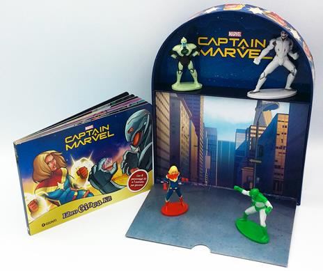 Captain Marvel. Libro gioca kit. Ediz. a colori. Con 4 personaggi 3D. Con scenario per giocare - 4