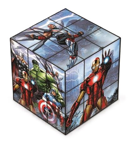Marvel Cubo Avengers - copertina