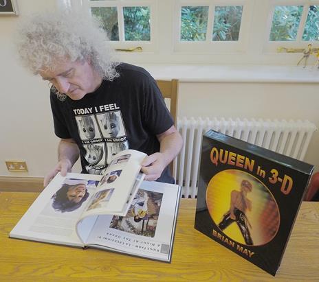 Queen in 3-D. Ediz. illustrata. Con stereoscopio - Brian May - 4